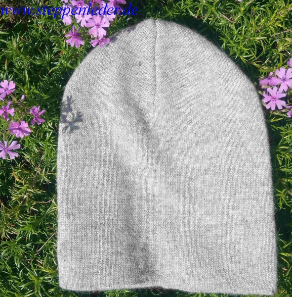 100% Yak-Wolle (Beanie) Mütze in Glattstrick grau - Größe S